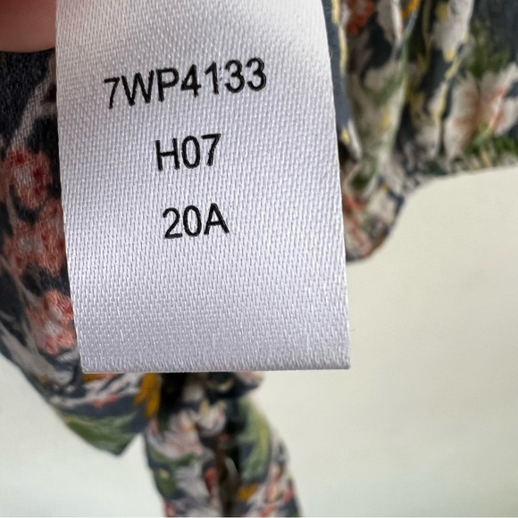 Lucky Brand Beautiful Floral Snap Wrap Long Sleeve Blouse L - Picture 14 of 14